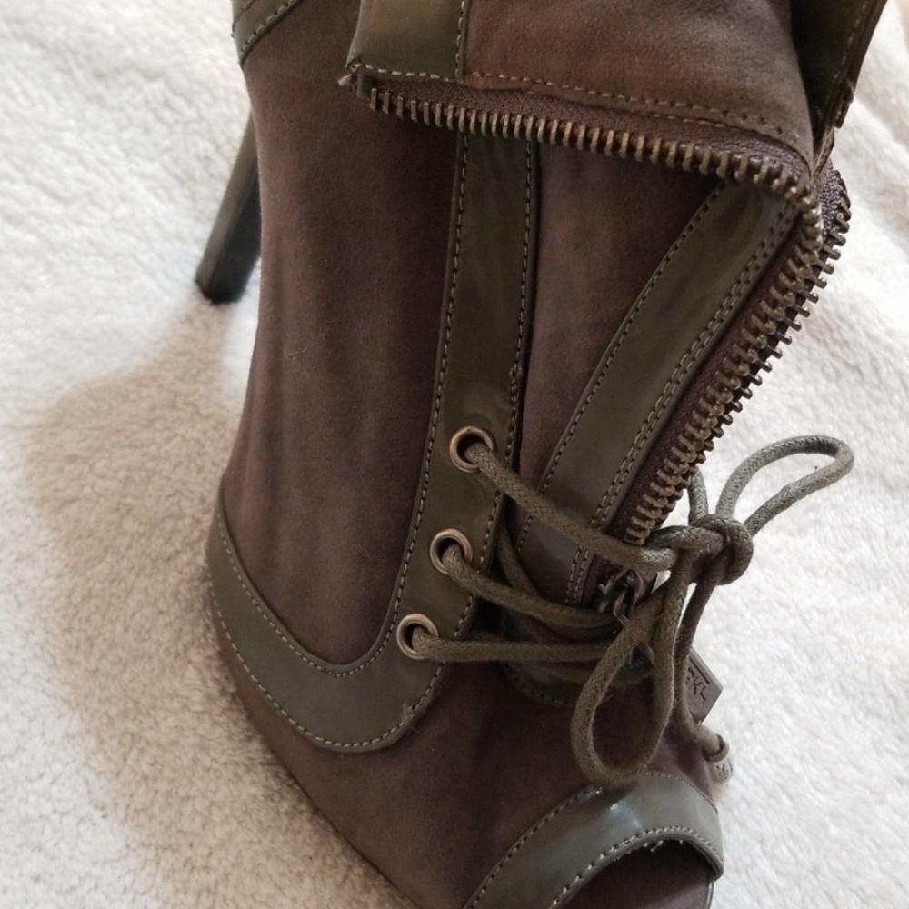 Booties - Picture 5 of 6